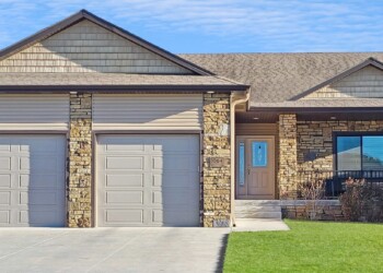 New construction semi-custom home in Lincoln, NE